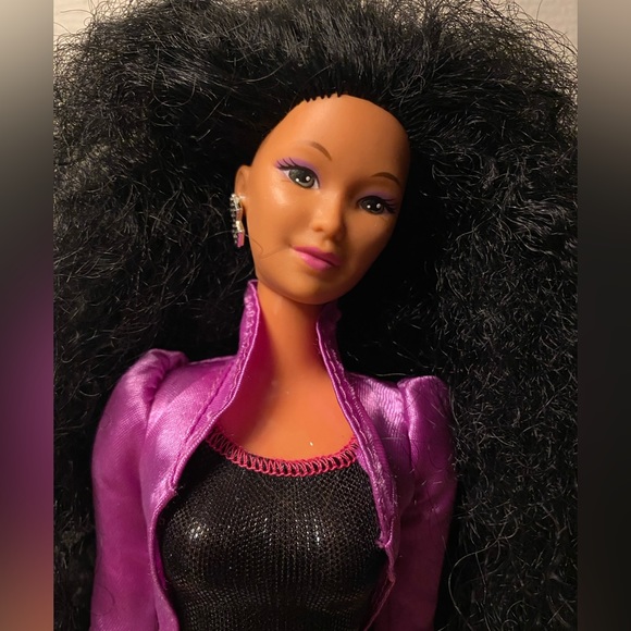 Mystery Barbie?? - Picture 1 of 10